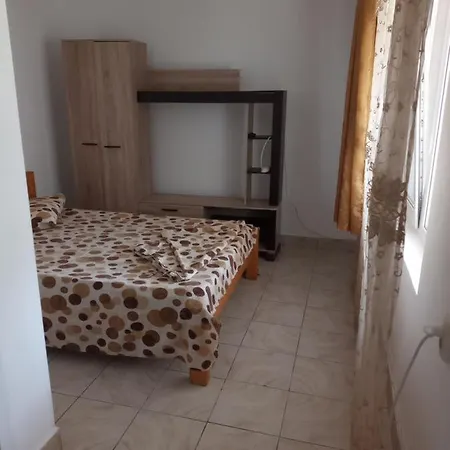 ホームステイ Casa La Bunica